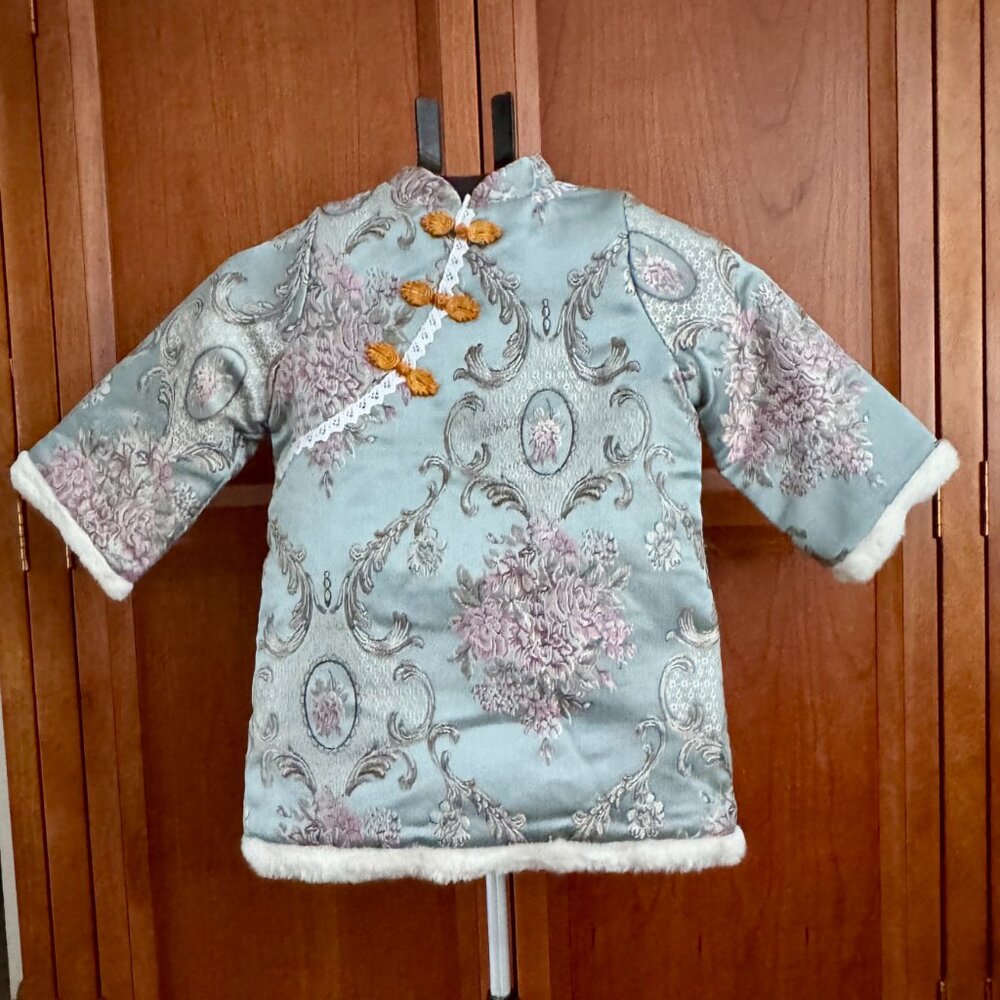 Light Blue Chinese Traditional Kimono Style Floral Child Size 130 = 5-6 Years